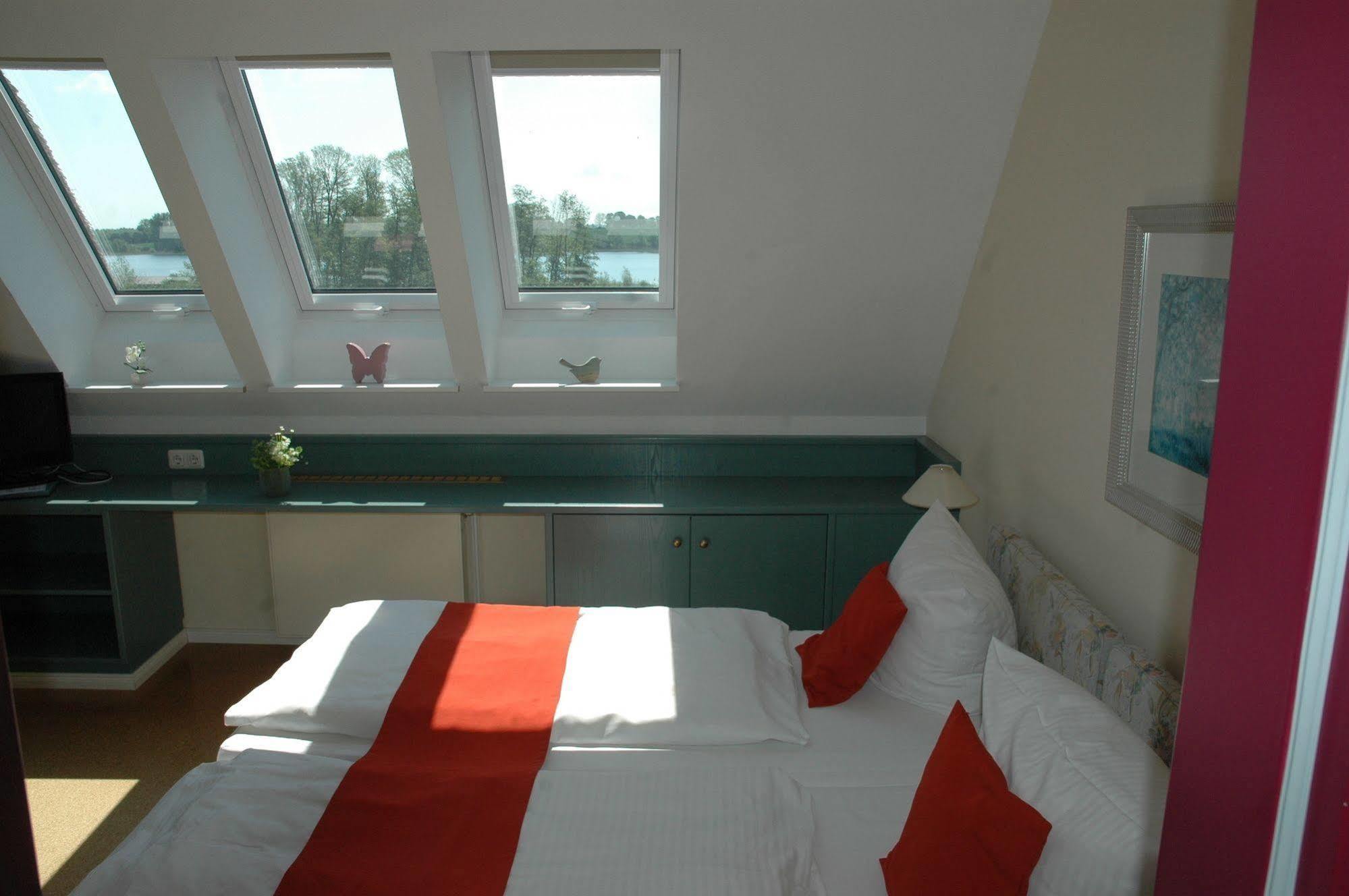 Alago Hotel Am See Cambs Esterno foto