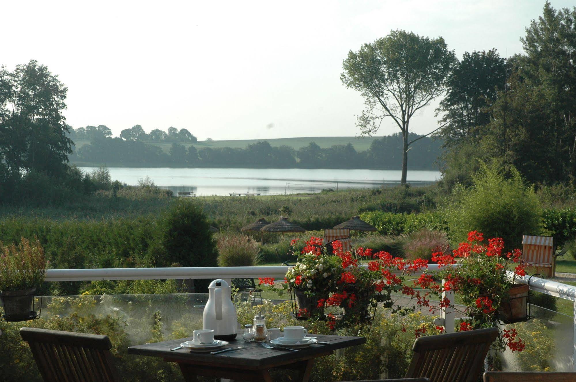 Alago Hotel Am See Cambs Esterno foto